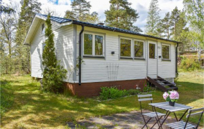 Cozy Home In Linköping With Lake View